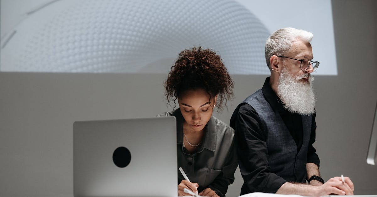 微信实名账号:现代企业如何利用短信服务管理客户关系