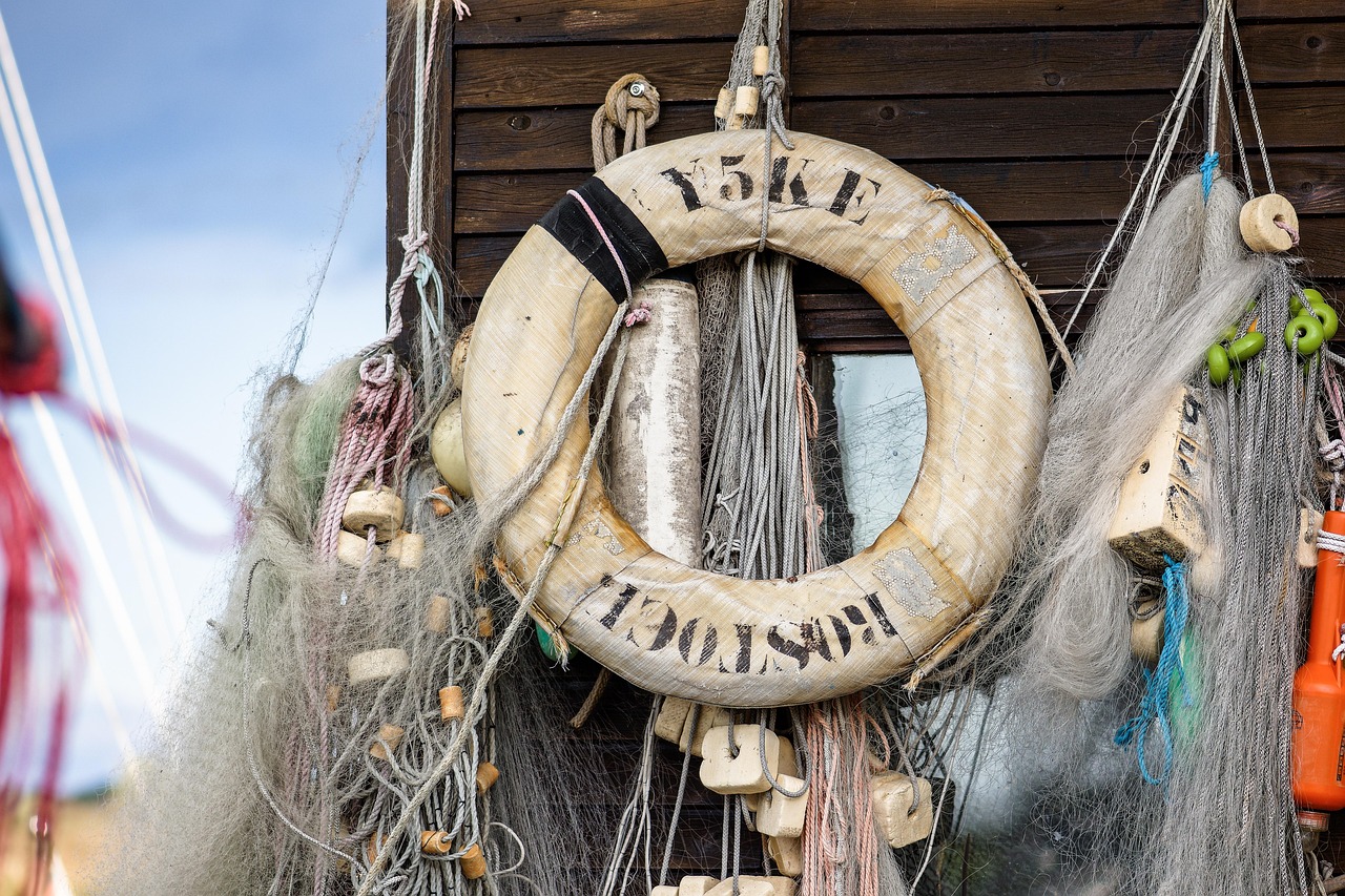 微信出售官网：彩吧助手app详情下载教程