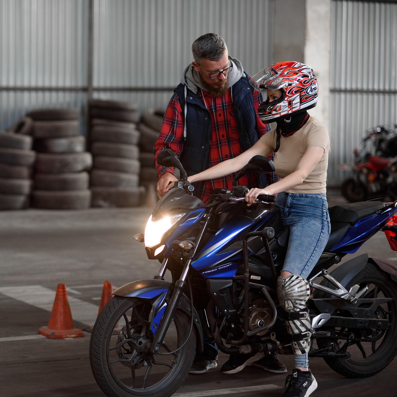 风暴与行业大牛合作，打造品牌影响力